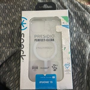 Speck presidio perfect clear iPhone 13 case